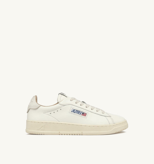 AUTRY BASKETS DALLAS LOW EN CUIR BLANC — Autry