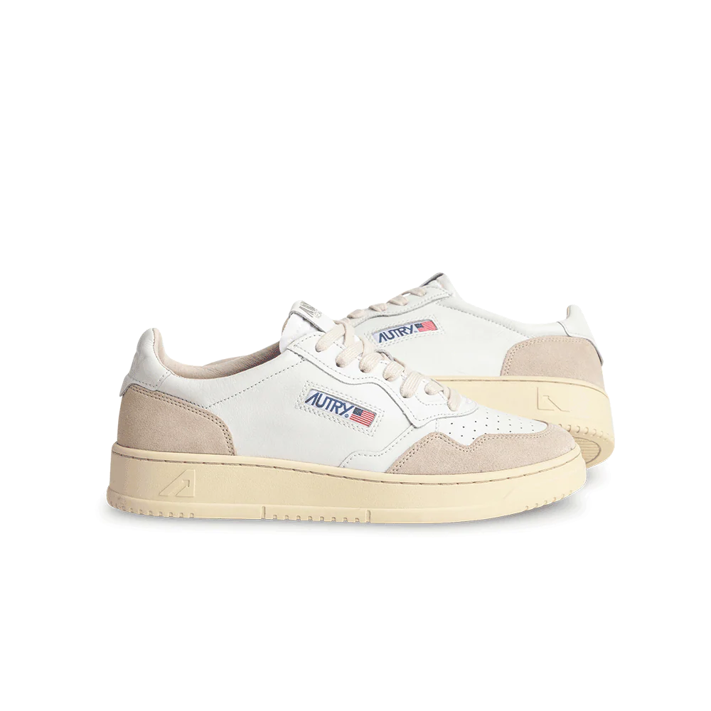 AUTRY BASKETS MEDALIST LOW EN CUIR BLANC ET DAIM BEIGE SIDE SOLE