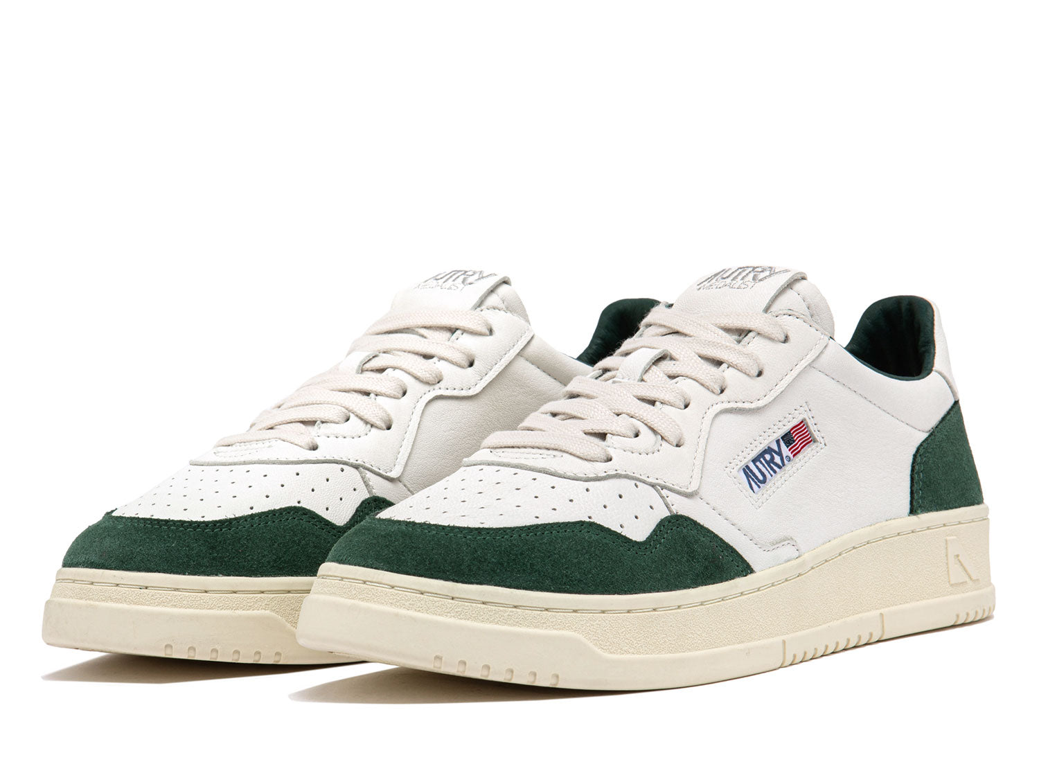 AUTRY BASKETS MEDALIST LOW EN CUIR BLANC ET DAIM BOTTLE FRONT