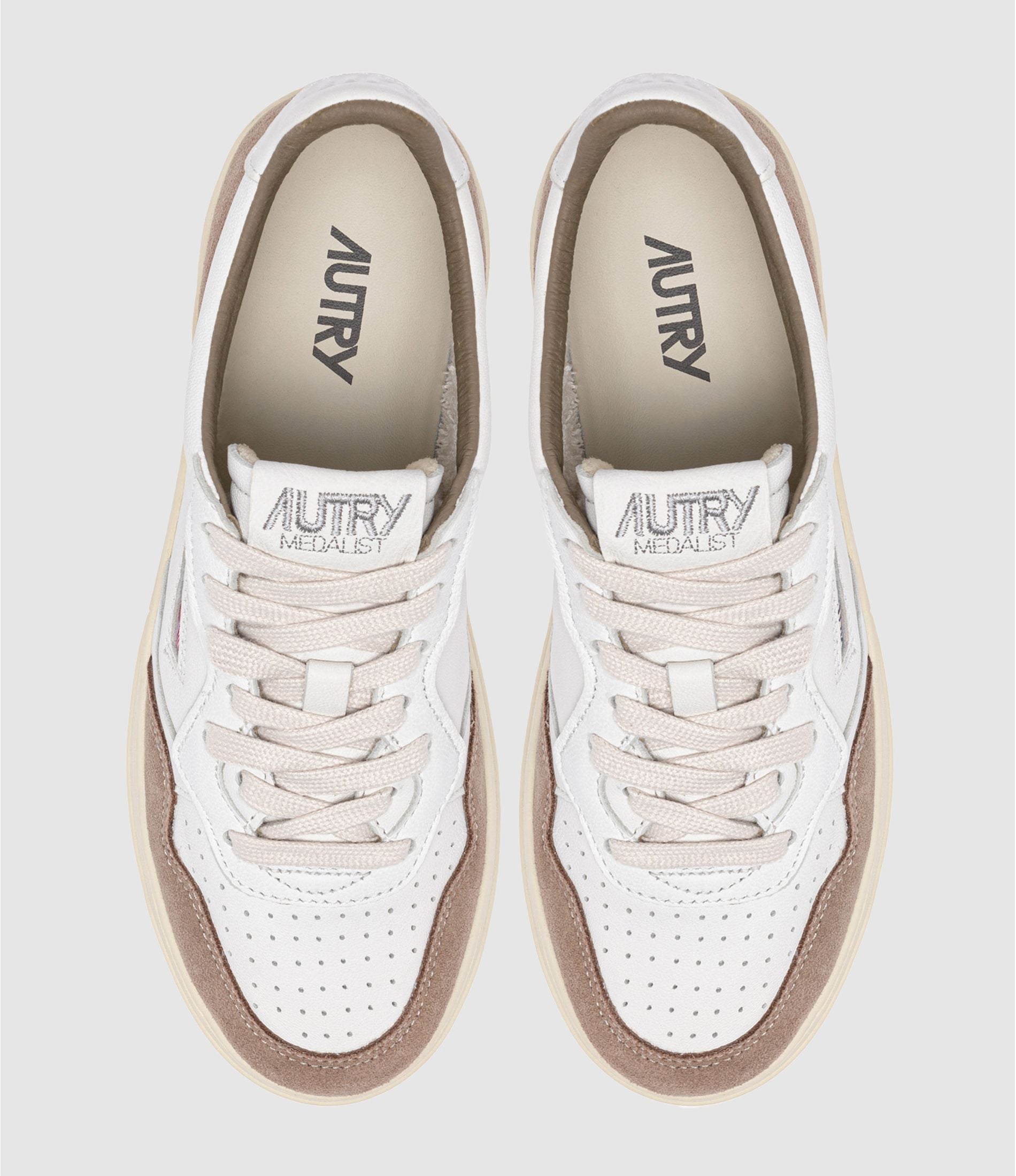 AUTRY BASKETS MEDALIST LOW EN CUIR BLANC ET TOBACCO TOP