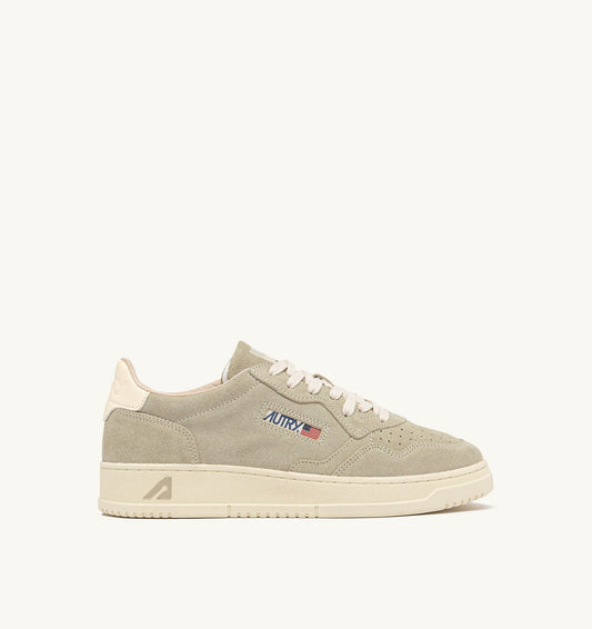 AUTRY BASKETS MEDALIST LOW EN DAIM PAPYRUS ET OFF WHITE