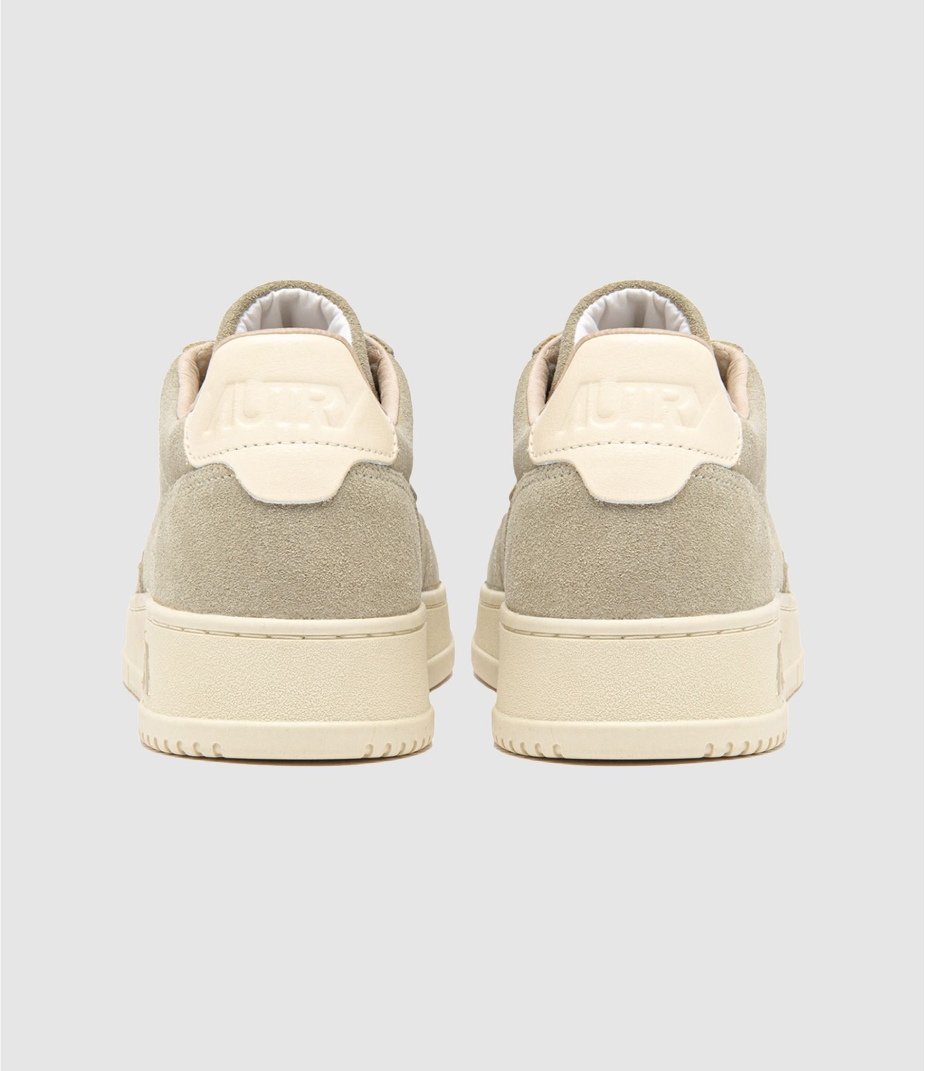 AUTRY BASKETS MEDALIST LOW EN DAIM PAPYRUS ET OFF WHITE BACK