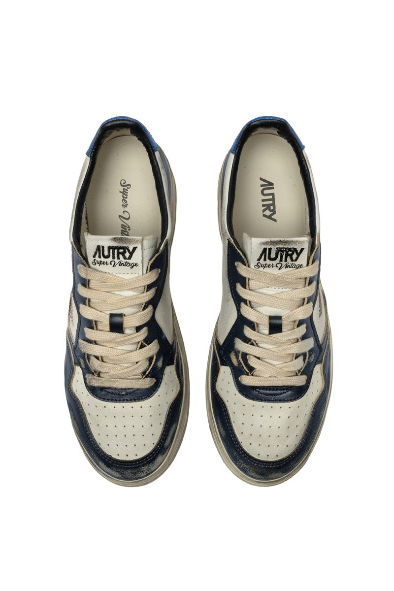AUTRY BASKETS MEDALIST LOW SUPER VINTAGE EN CUIR BLANC ET BLEU TOP
