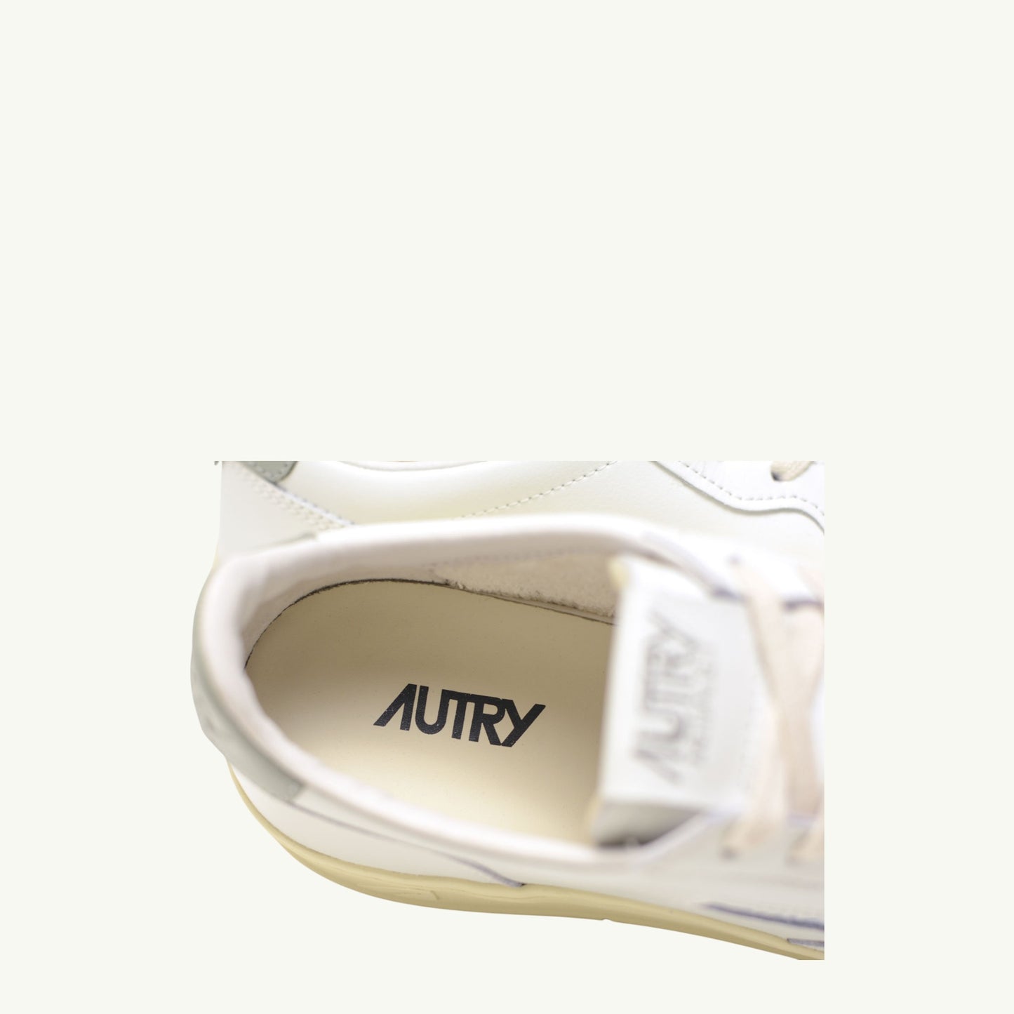 AUTRY MEDALIST LOW EN CUIR BLANC ET SEA GRASS