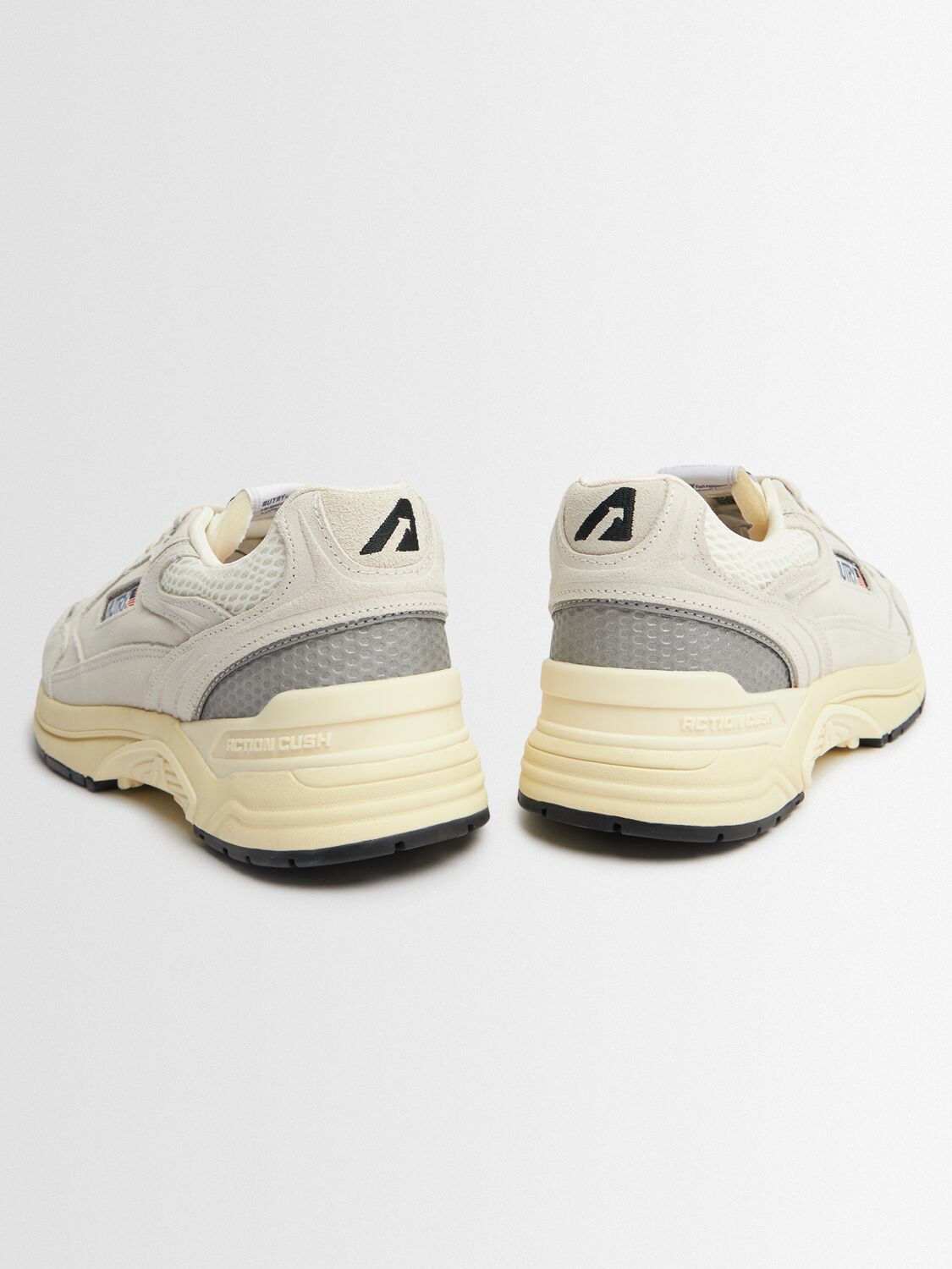 BASKETS HYPERWAY EN MESH ET DAIM BLANC ET ARGENT BACK