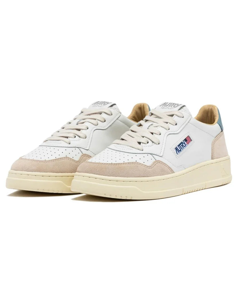 Autry MEDALIST LOW Cuir et Suede Blanc et Silver Blue