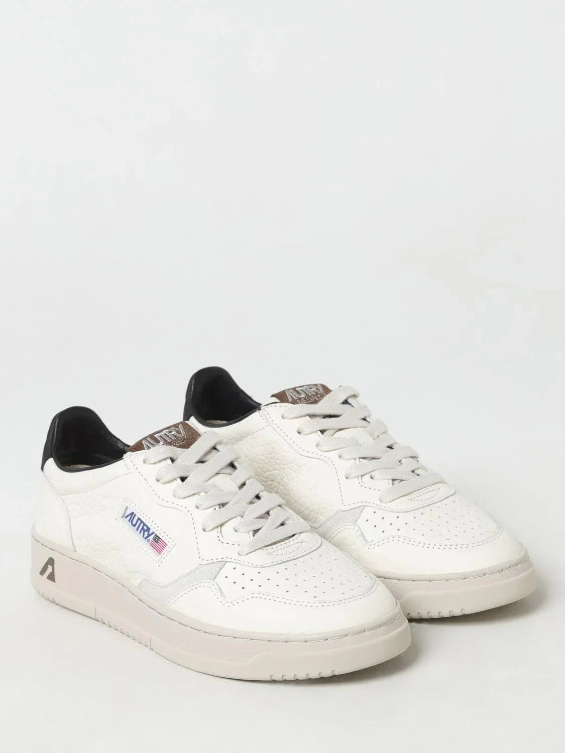 MEDALIST LOW Cuir Grain Noir et Marron - Uptown 42