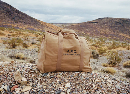 Découvrez l'élégance intemporelle de la marque APC sur Uptown Store