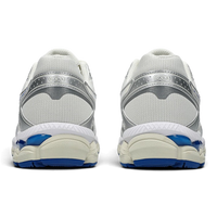 Uptown Asics GEL-CUMULUS 16 running shoes in cream and illusion blue with metallic silver accents, rear view.