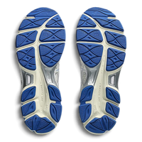 Uptown Asics GEL CUMULUS 16 running shoes in cream and illusion blue, showing the durable rubber outsole tread pattern.