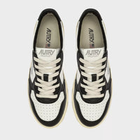 AUTRY BASKETS GAME SET MATCH MEDALIST LOW EN CUIR BLANC ET NOIR TOP
