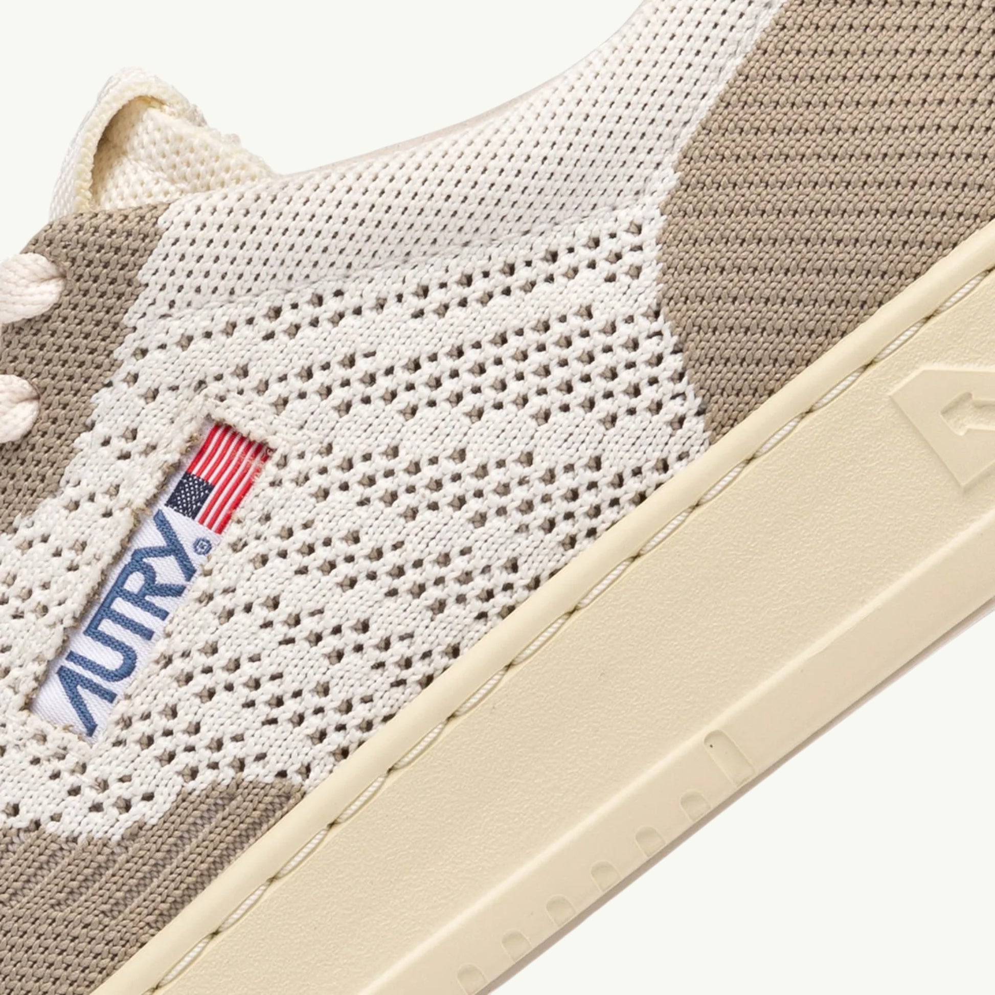 AUTRY BASKETS MEDALIST EASEKNIT LOW EN MESH IVORY ET PELICAN