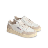 AUTRY BASKETS MEDALIST LOW EN CUIR BLANC ET DAIM BEIGE SIDE