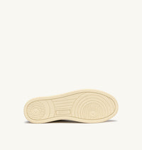 AUTRY BASKETS MEDALIST LOW EN CUIR BLANC ET DAIM DENIM