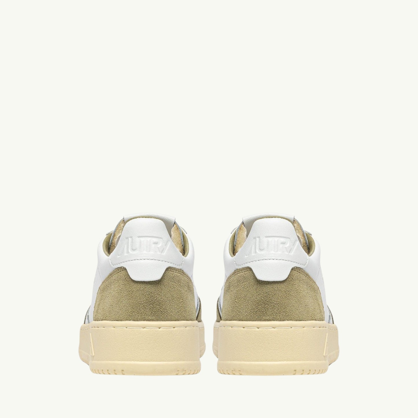 AUTRY BASKETS MEDALIST LOW EN CUIR BLANC ET DAIM GREYGN