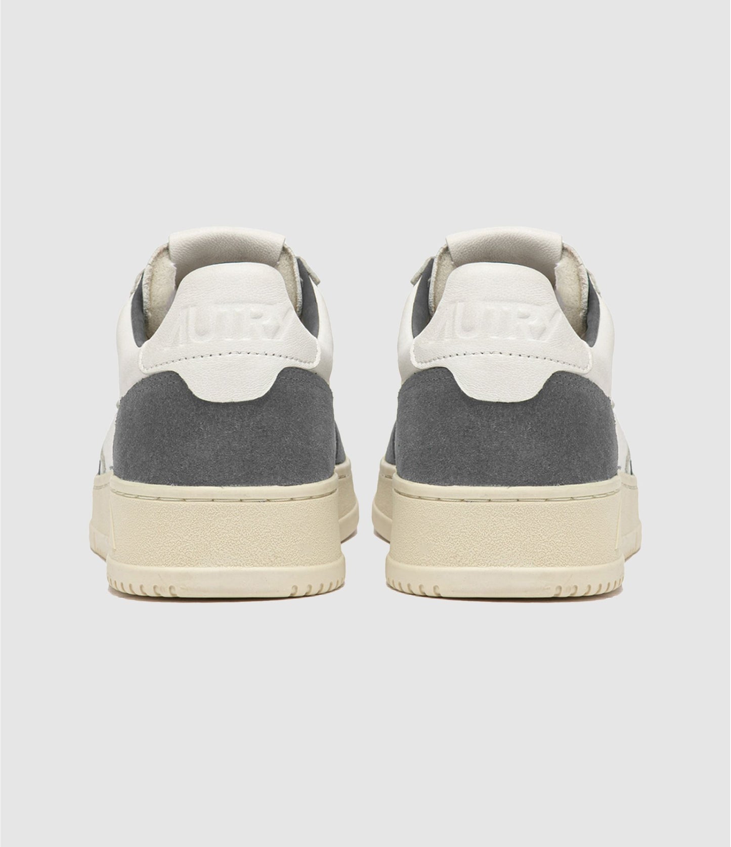 AUTRY BASKETS MEDALIST LOW EN CUIR BLANC ET DAIM MOREL BACK