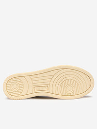 AUTRY BASKETS MEDALIST LOW EN CUIR BLANC ET DAIM MOUTARDE