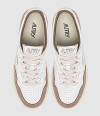 AUTRY BASKETS MEDALIST LOW EN CUIR BLANC ET TOBACCO TOP