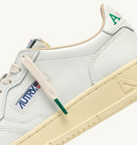 AUTRY BASKETS MEDALIST LOW EN CUIR BLANC