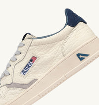 AUTRY BASKETS MEDALIST LOW EN CUIR BLUE DEPTHS ET VAPOR