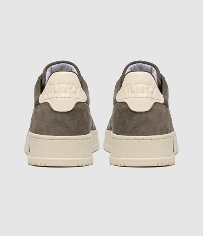 AUTRY BASKETS MEDALIST LOW EN DAIM WHITE ET MISLET BACK