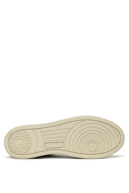 AUTRY BASKETS MEDALIST LOW SUPER VINTAGE EN CUIR BLANC ET BLEU SOLE