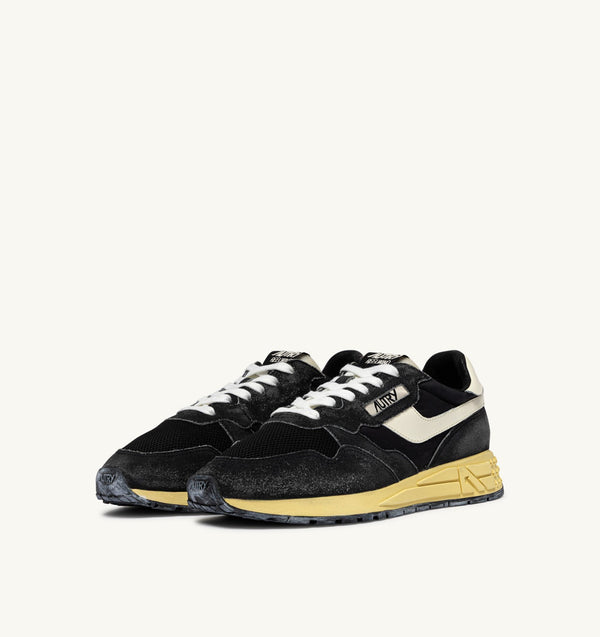 AUTRY BASKETS REELWIND LOW EN NYLON ET DAIM BLACK SUGAR ET MARSHMALLOW