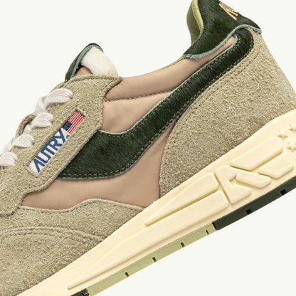 AUTRY BASKETS REELWIND LOW EN NYLON ET DAIM SPONGE ET VERT