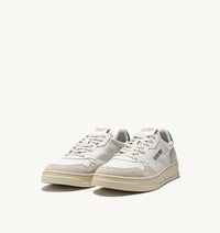 AUTRY MEDALIST LOW EN CUIR BLANC ET AMAZON ET DAIM BEIGE