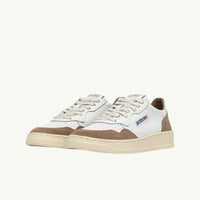 AUTRY MEDALIST LOW EN CUIR BLANC ET ANTILOPE