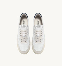 AUTRY MEDALIST LOW EN CUIR BLANC ET BLEU ET DAIM BEIGE