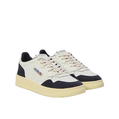 AUTRY MEDALIST LOW EN CUIR BLANC ET OCEAN BLUE