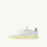 AUTRY MEDALIST LOW EN CUIR BLANC ET SEA GRASS