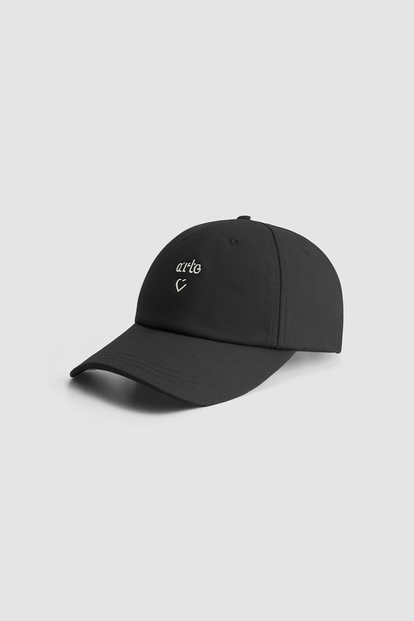 Arte Antwerp Casquette HEART LOGO CAP Black front — Arte Antwerp