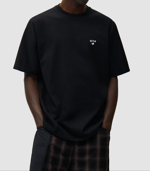 Arte Antwerp HEART LOGO S/S TEE Black — Arte Antwerp
