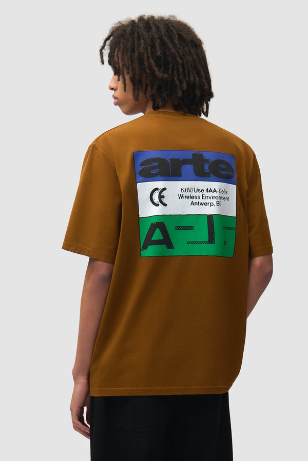 Arte Antwerp TRICOLOR SERIAL S/S TEE Brown — Arte Antwerp