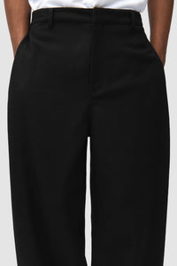 Arte Antwerp WOOL PLEATED GALLERY PANT Black