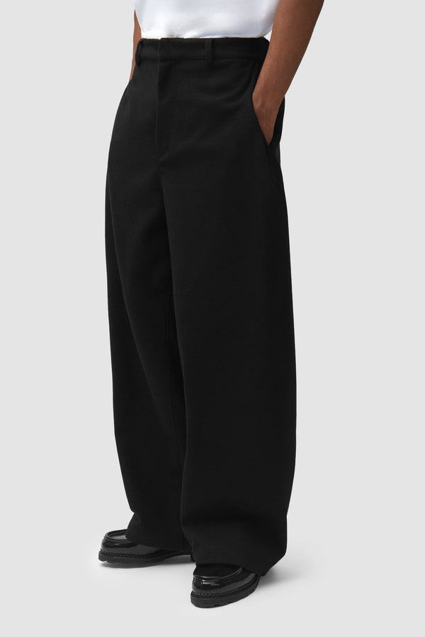 Arte Antwerp WOOL PLEATED GALLERY PANT Black