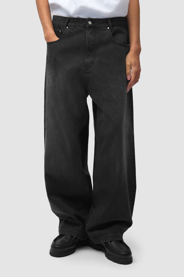 Arte Antwerp Washed Ease Denim Black — Arte Antwerp