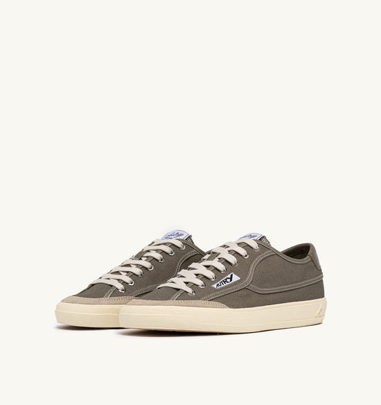 Autry BASKETS WINDSCAPE LOW EN TOILE MILITARY