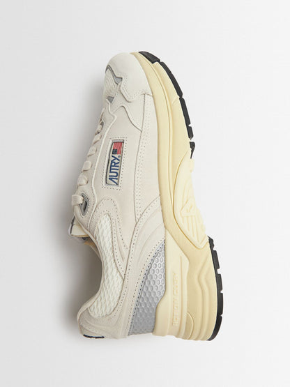 BASKETS HYPERWAY EN MESH ET DAIM BLANC ET ARGENT SIDE