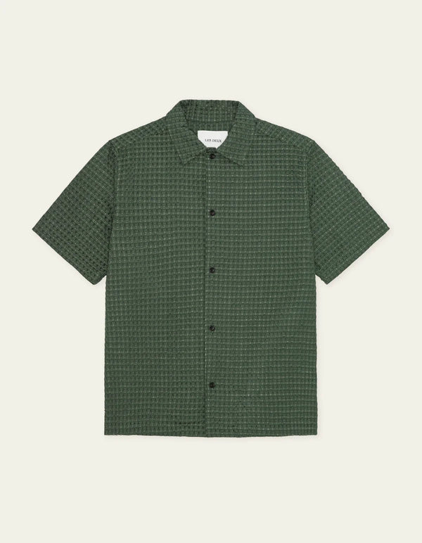 Les Deux Check Seersucker SS Shirt Pine Green — Les Deux