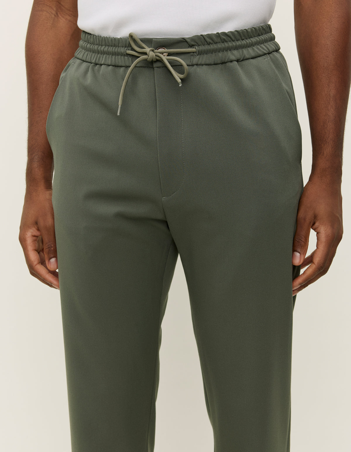 Les Deux Como Light Tapered Pants Forest Green