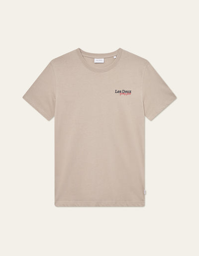 Les Deux Racing T-Shirt Dark Sand — Les Deux