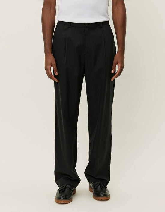 Les Deux Randall Pleated Twill Suit Pants Black — Les Deux