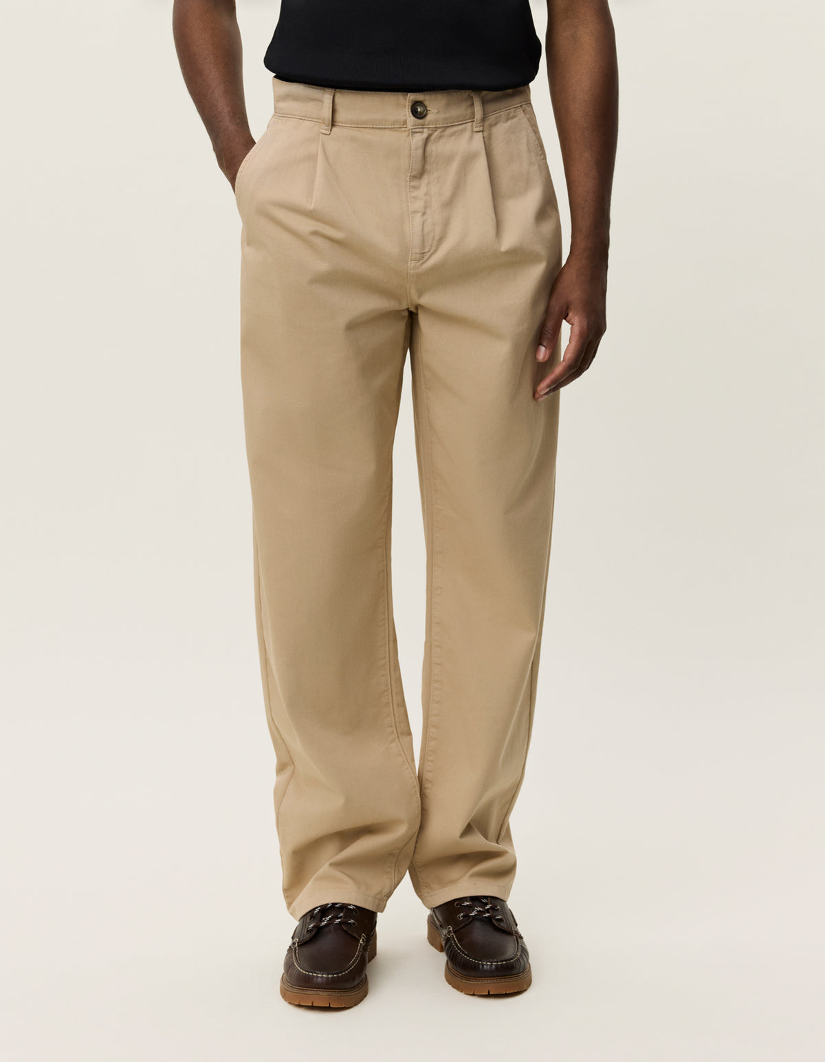 Les Deux Romeo Pleated Chino Pants Irish Cream