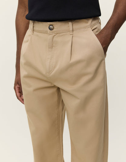 Les Deux Romeo Pleated Chino Pants Irish Cream