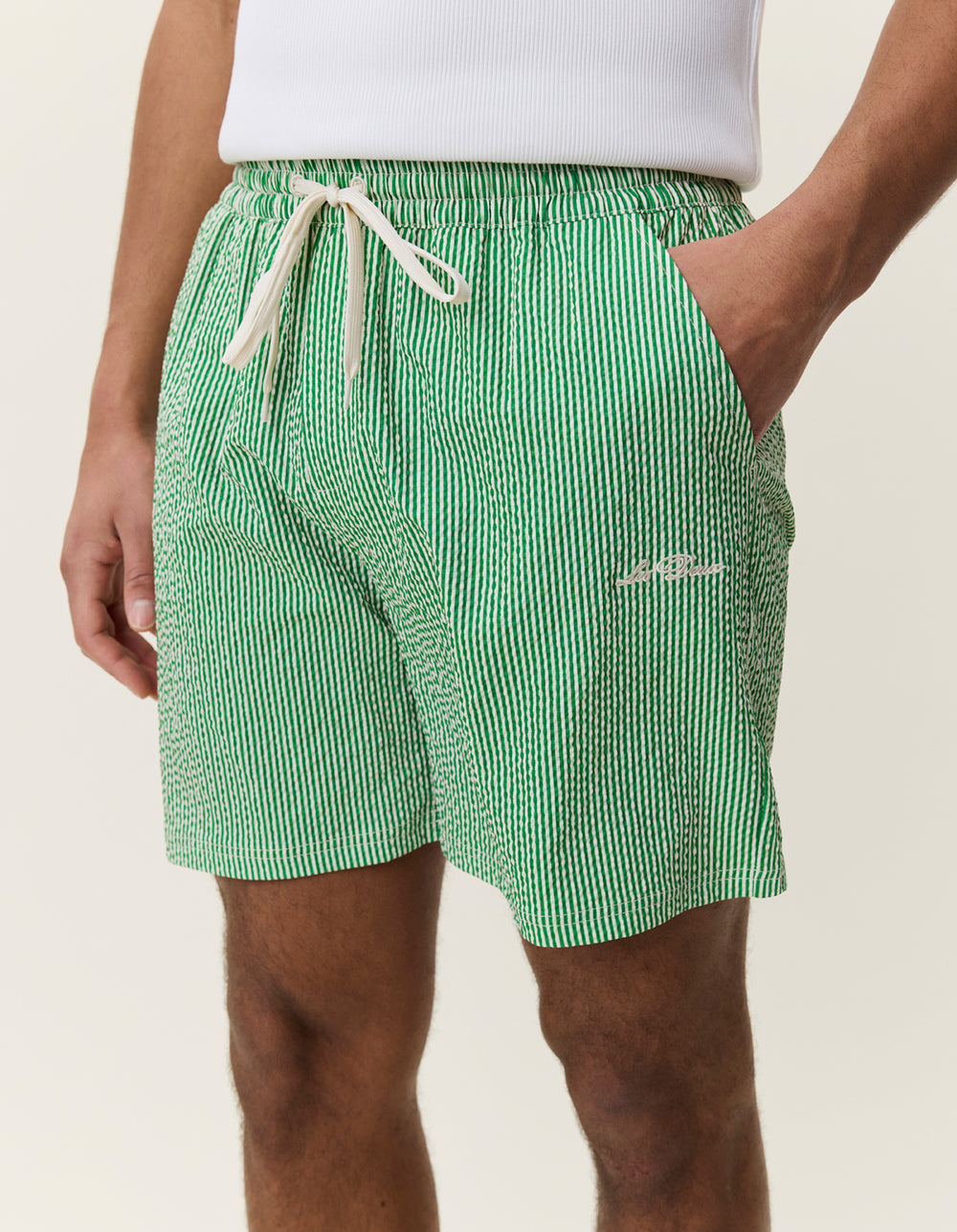 Les Deux STRIPE SEERSUCKER SWIM SHORTS Artichoke Green