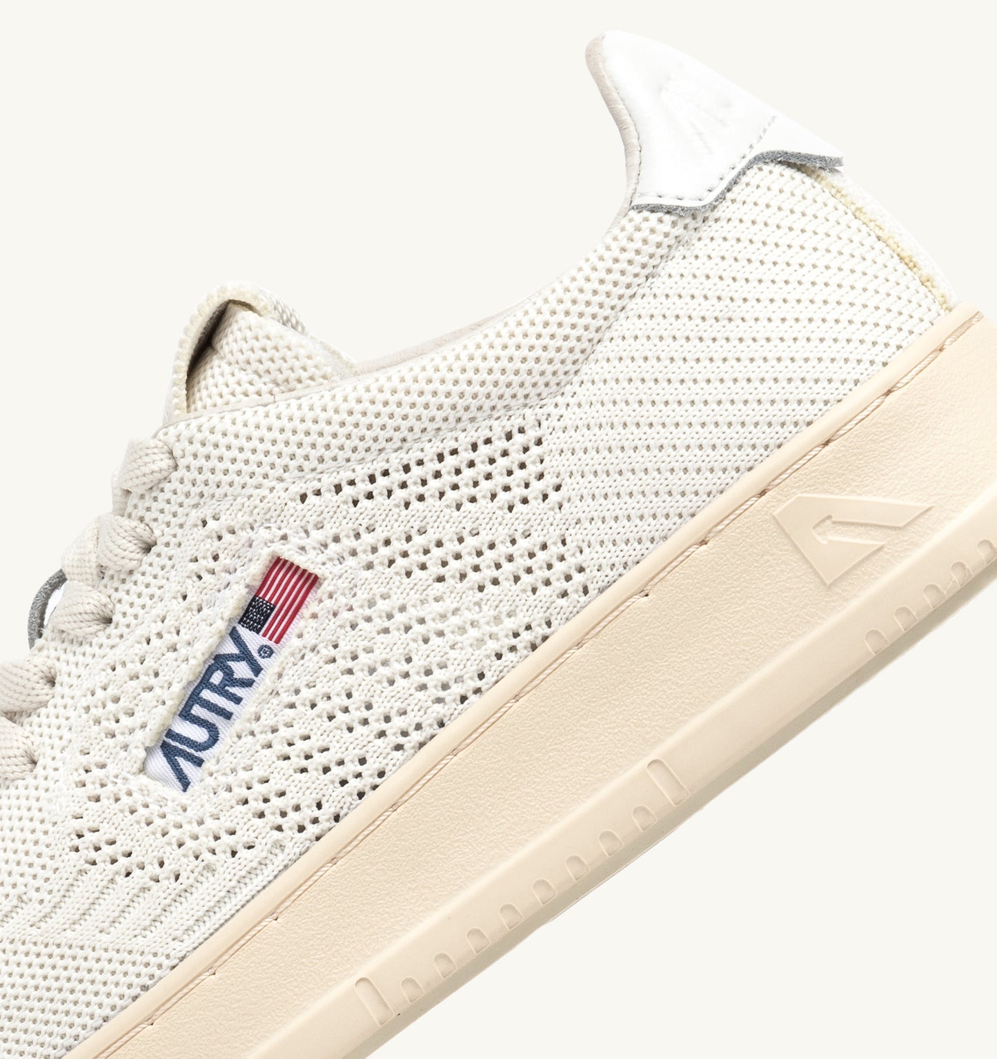 Autry MEDALIST LOW EASEKNIT Ivory