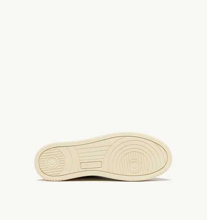 Autry Medalist Low Sand